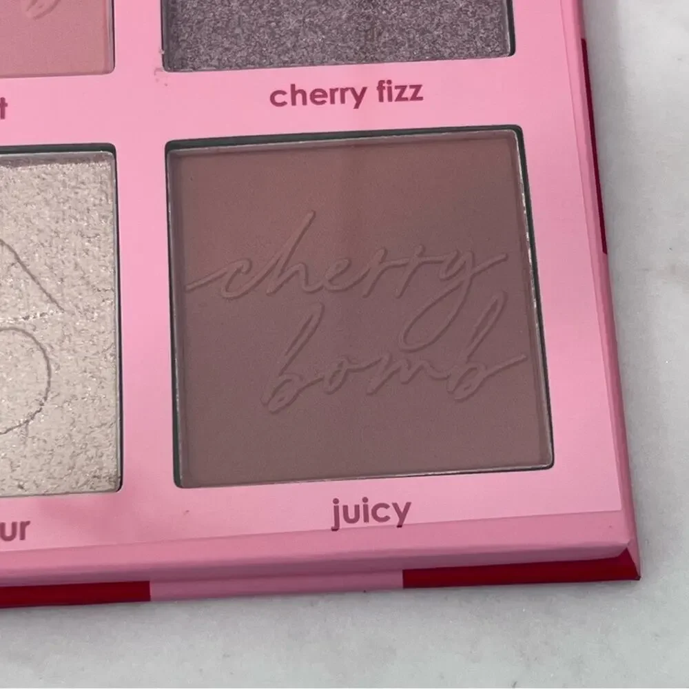 Ciate NIB Cherry Bomb Blush &‎ Highlighter Palette 2 Blush 2 Highlighters